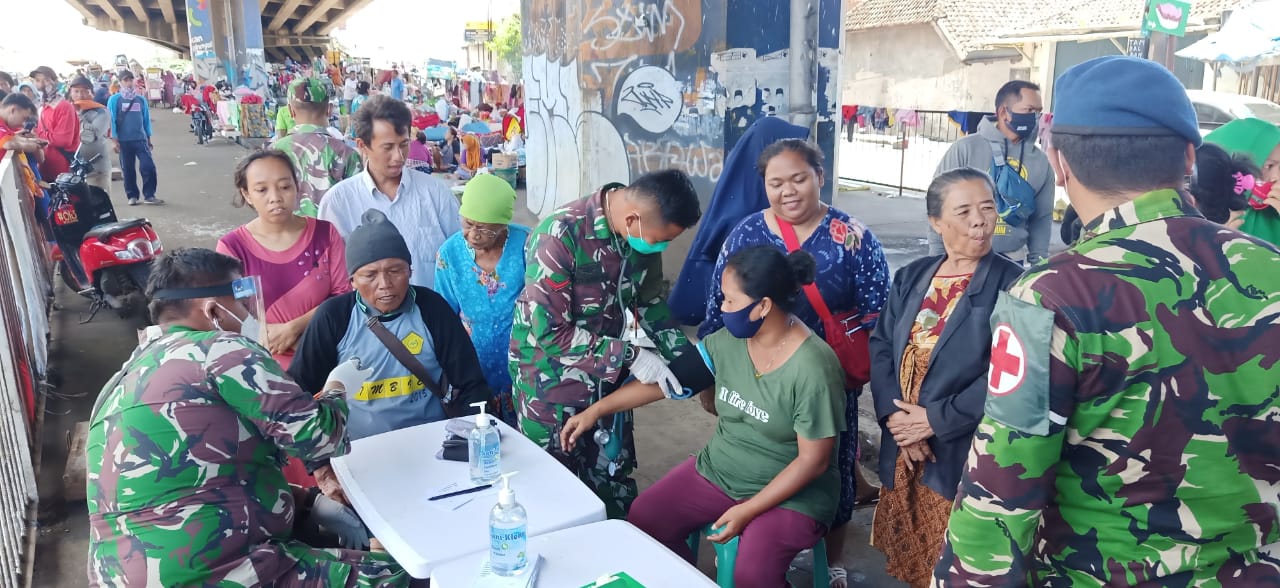 RSAU dr. Hoediyono Lanud Suryadarma Dirikan Posko Kesehatan Bagi Korbang Banjir di Subang