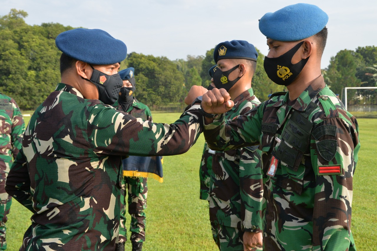 61 personel Danlanud Suryadarma Mendapatkan Kenaikan Pangkat Satu Tingkat Lebih Tinggi