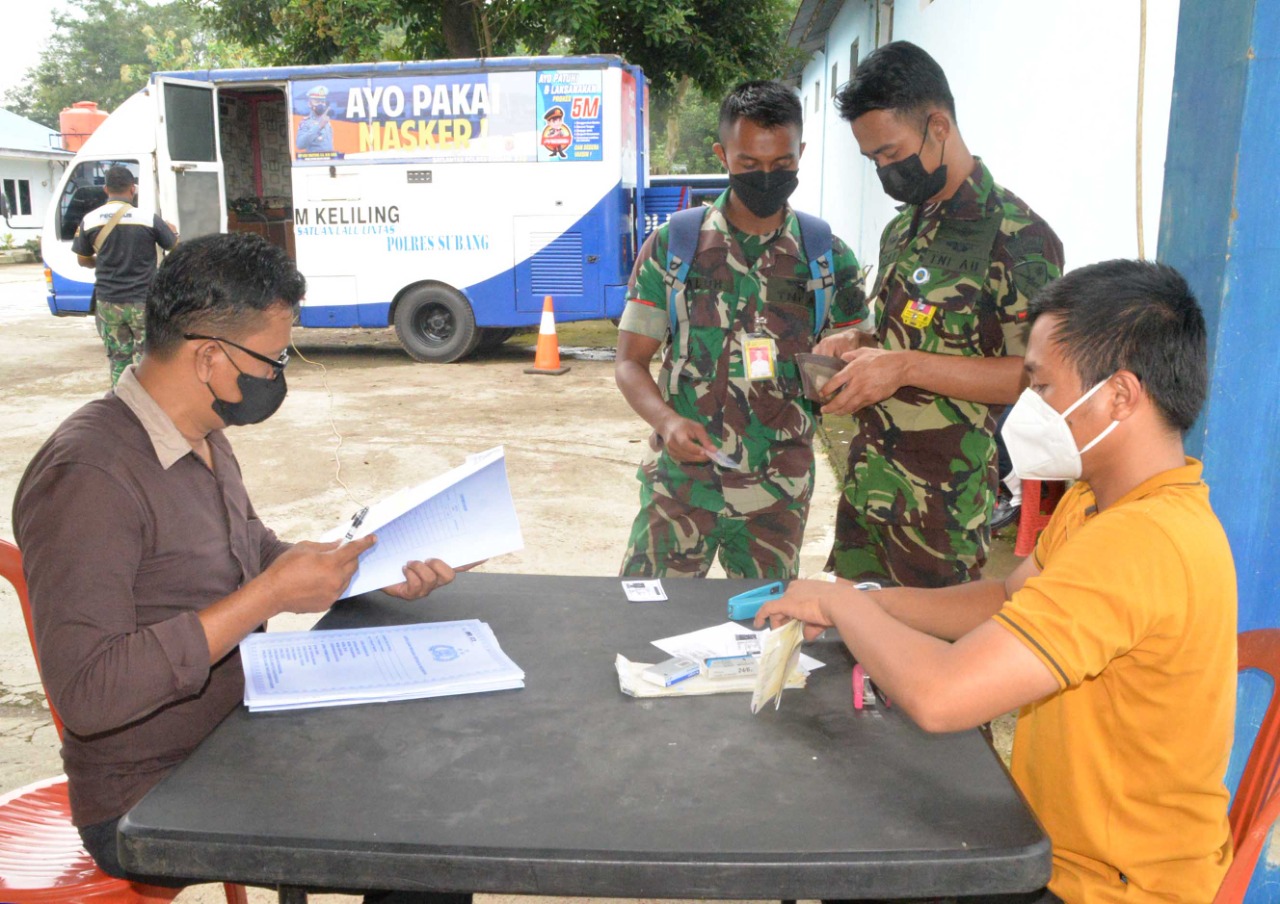 Mobil Pelayanan SIM Keliling Polres Subang, Dukung Pembuatan SIM Umum di Lanud Suryadarma